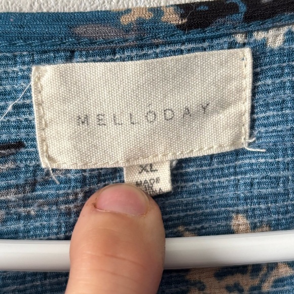 Melloday | Blue floral long sleeve blouse | Women’s XL - Picture 3 of 5